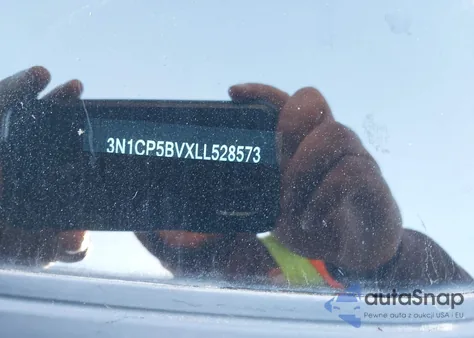 2020 Nissan Kicks S Xtronic Cvt from USA, damaged, VIN 3N1CP5BVXLL528573